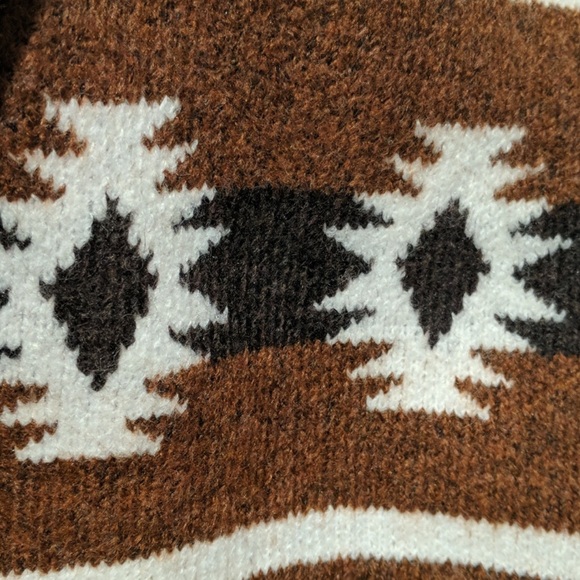 Tahari Southwestern Cardigan Sweater - Picture 3 of 5